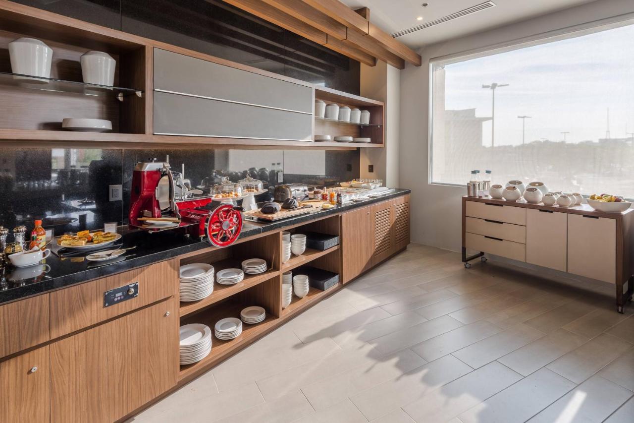 Ac Hotel By Marriott Guadalajara Expo Запопан Екстериор снимка