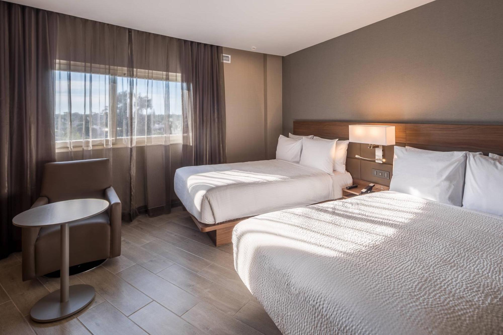 Ac Hotel By Marriott Guadalajara Expo Запопан Екстериор снимка