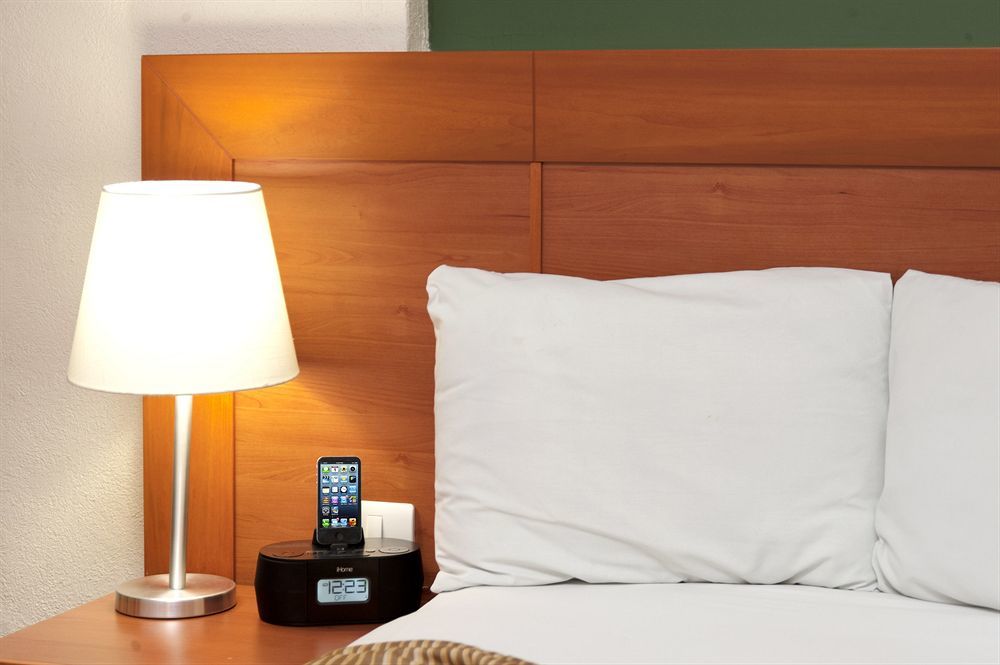 Ac Hotel By Marriott Guadalajara Expo Запопан Екстериор снимка
