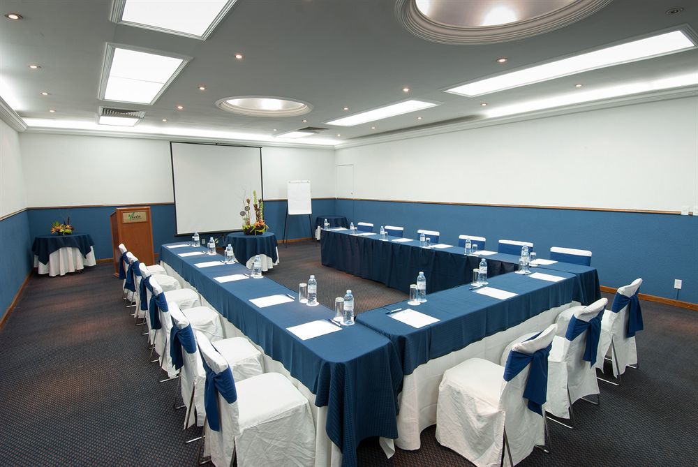 Ac Hotel By Marriott Guadalajara Expo Запопан Екстериор снимка